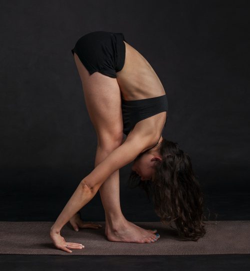 body-stretching-yoga-beauty-35987 1